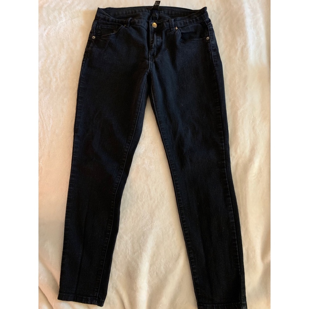 Black skinny jean